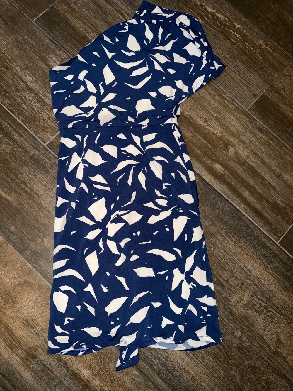 Principles by Ben de Lisi One-Shoulder Navy and White Abstract Print Dress - Picture 5 of 10